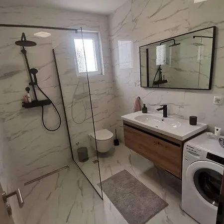 Appartement S *